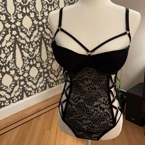 Victoria’s Secret sexy teddy